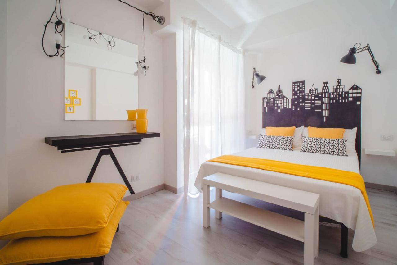 Lady Butterfly - Metro A Lucio Sestio Apartment Rome Luaran gambar